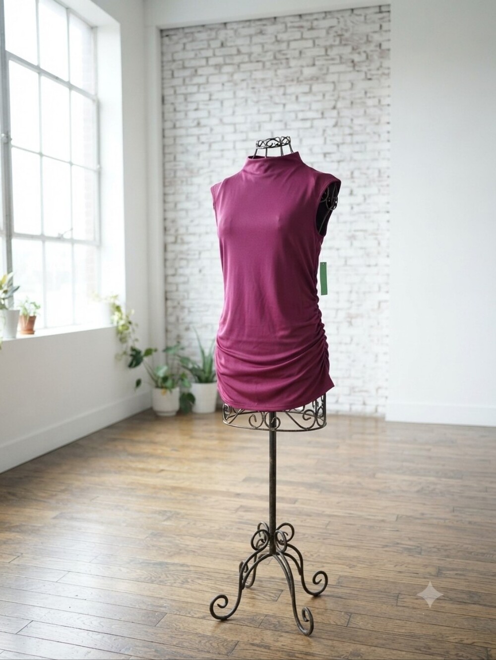 Gilli Sleeveless Mock Neck Tank in Deep Magenta